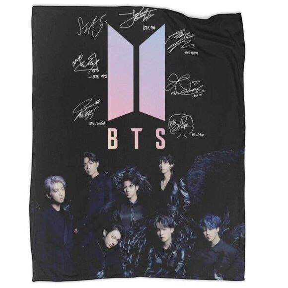 BTS KPOP Throw Blanket 50" x 40" Lightweight Korea All Members Signatures - Picture 1 of 5